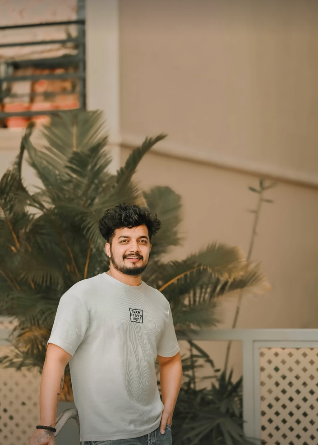 Nandeep, founder and lead photographer at Dhruva Captures